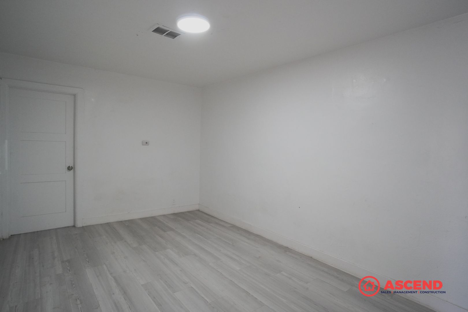 Bakersfield Apartment: Monterey St