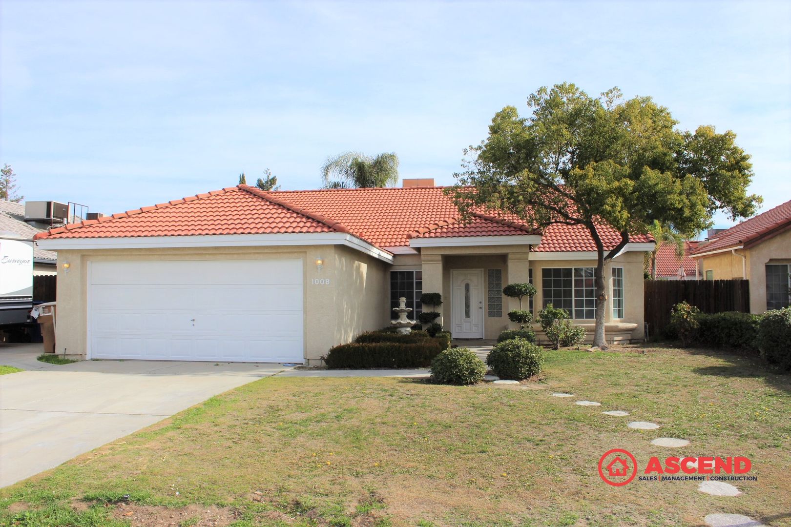 Bakersfield House: 1008 Harvest Creek Road