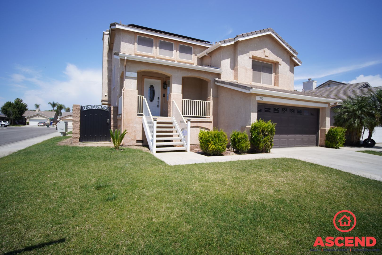 Bakersfield House: 3802 Boswellia Dr