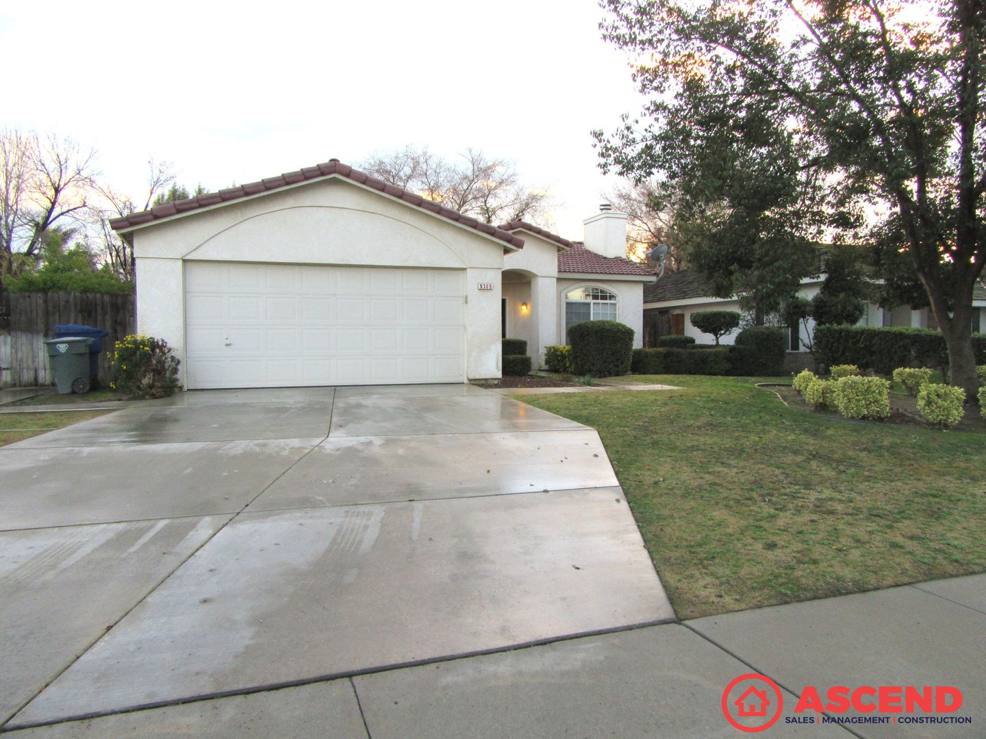 Bakersfield House: 9305 Foxglen Ct