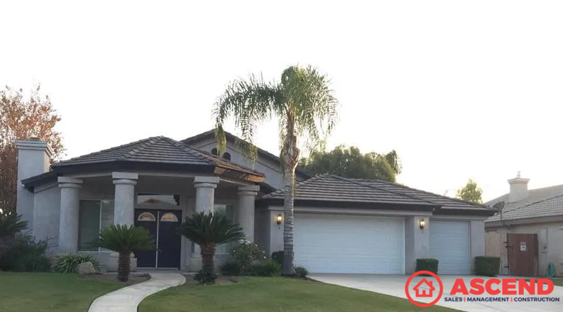 Bakersfield House: 11815 Leigh River St
