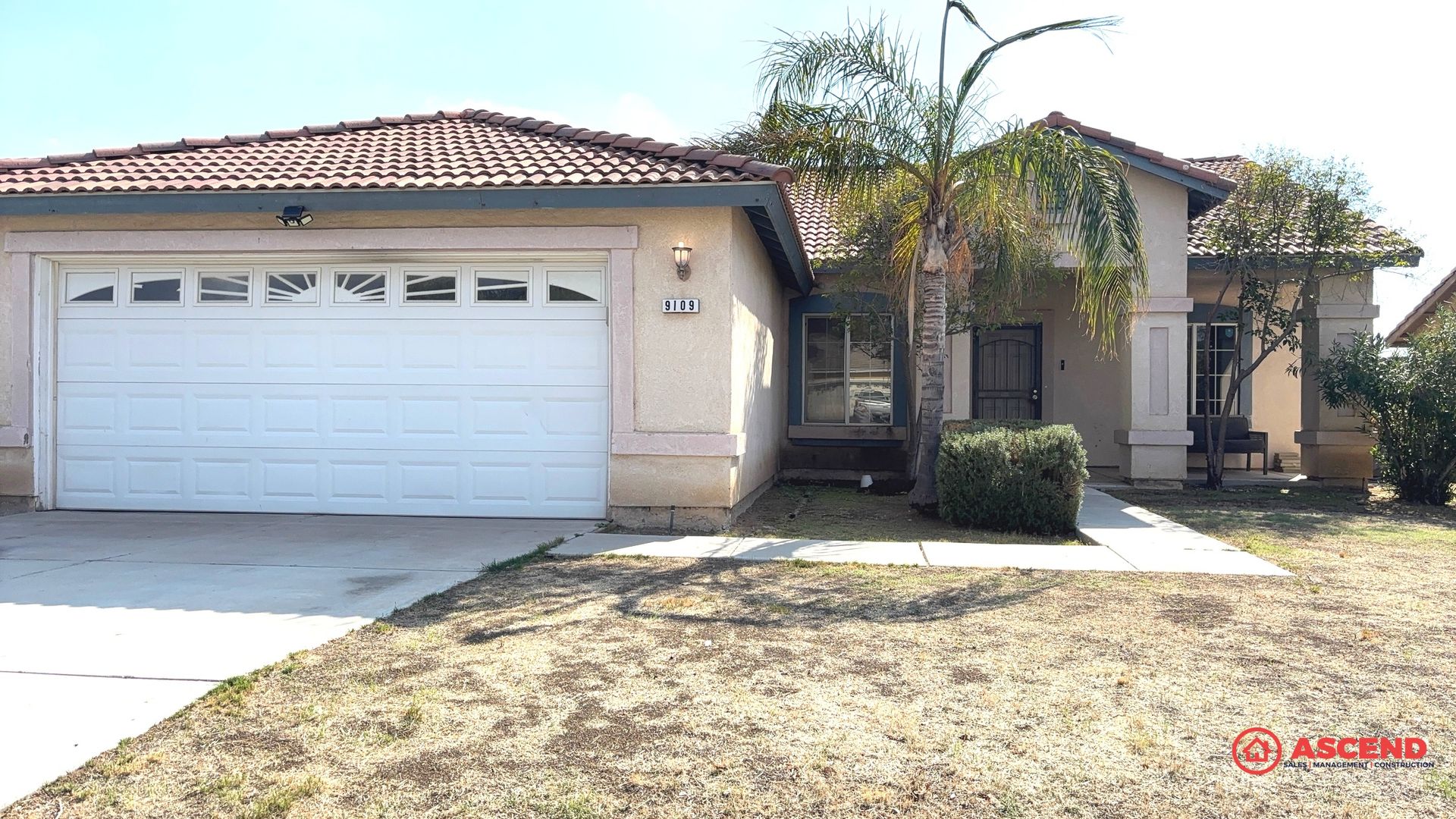 Bakersfield House: 9109 Sentido Dr