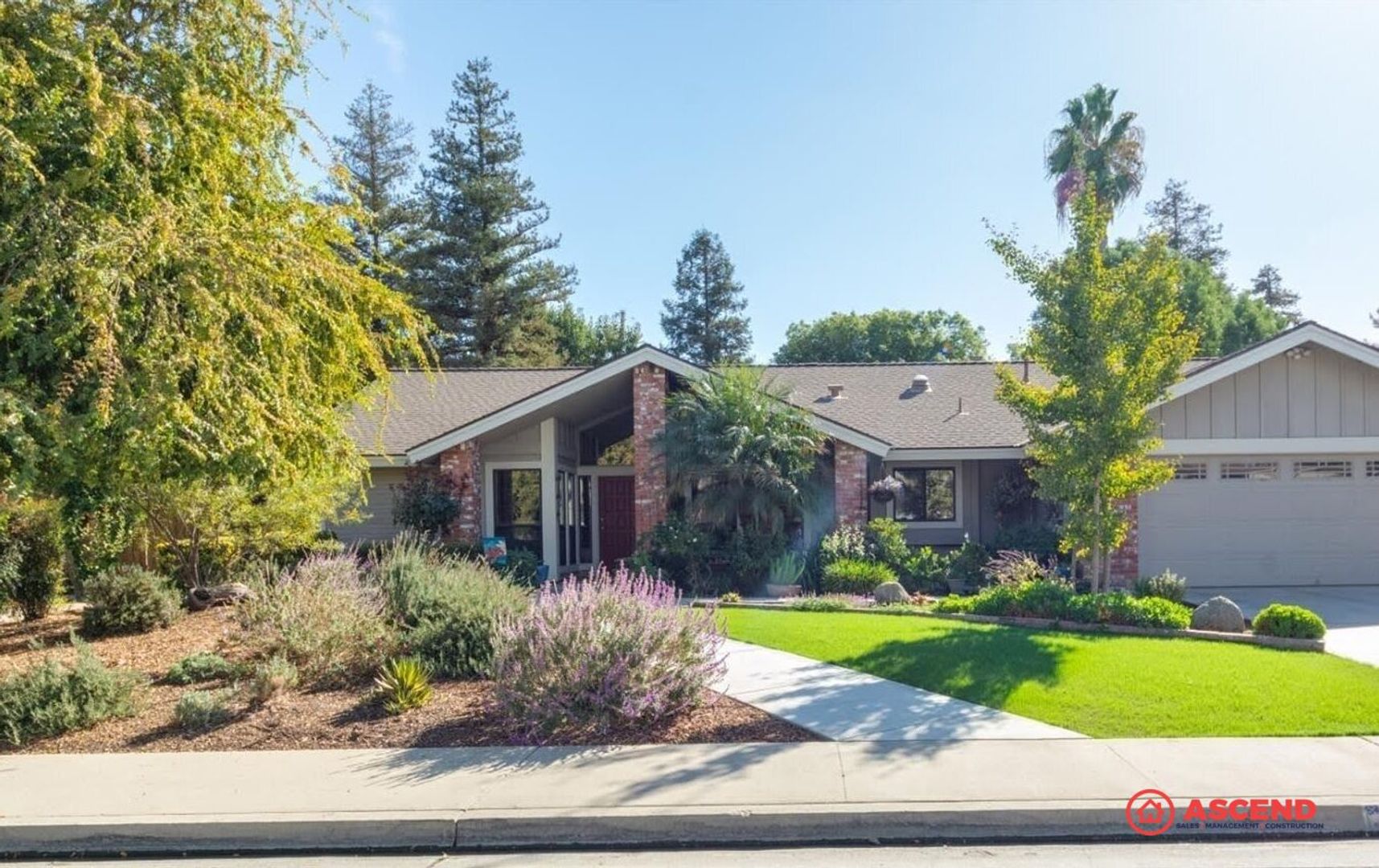 Bakersfield House: 9809 Mesa Oak Dr
