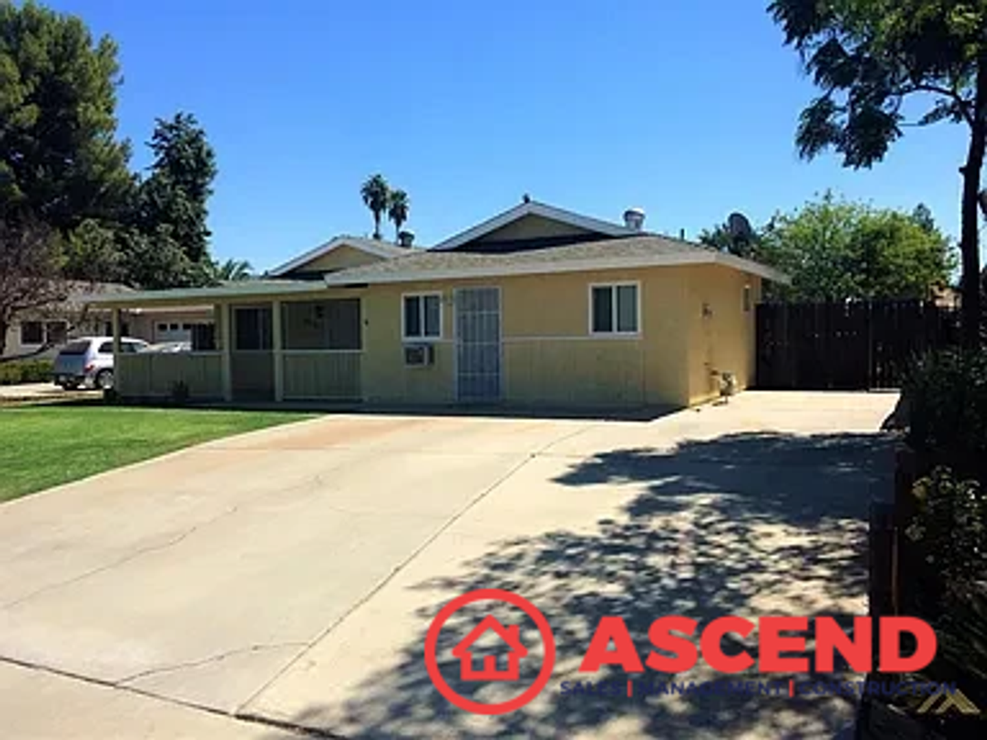 Bakersfield Apartment: 3416 Parsley Ln