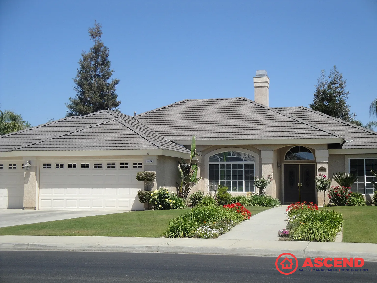 Bakersfield House: 10308 Camino Media