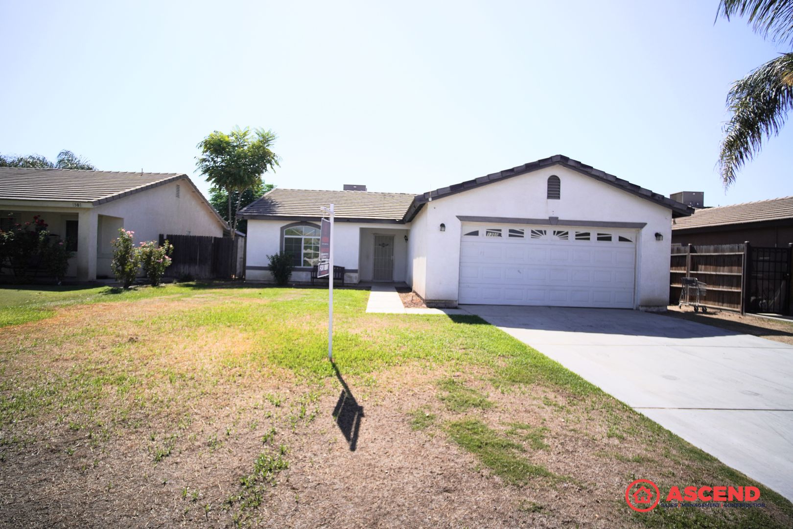 Bakersfield House: 1305 Innsbruck Dr