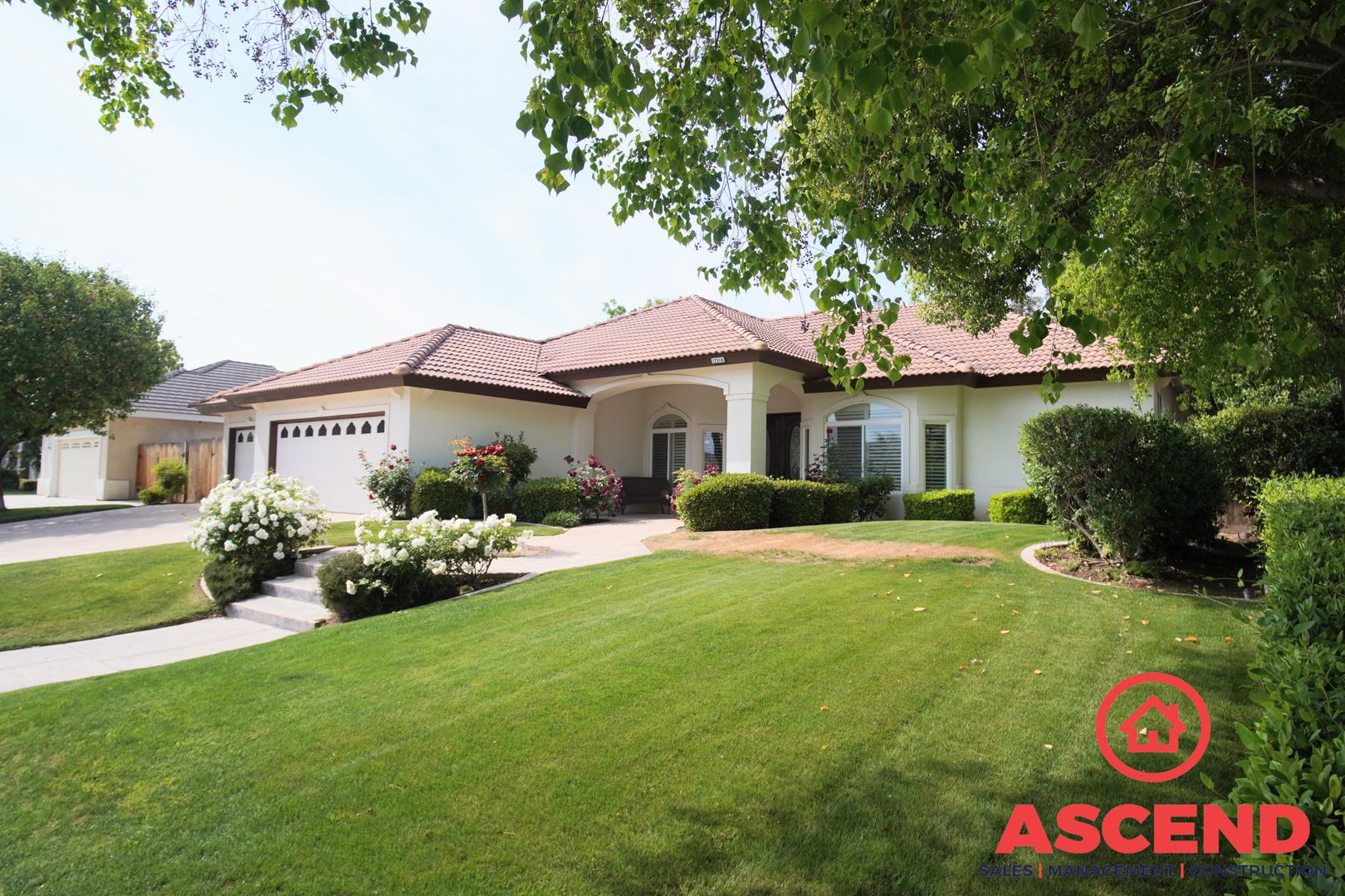 Bakersfield House: 12510 Savonburg Dr