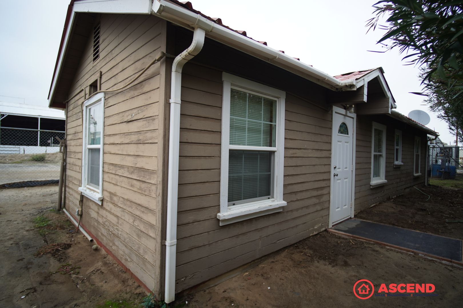 Arvin House: 25453 Barbara St