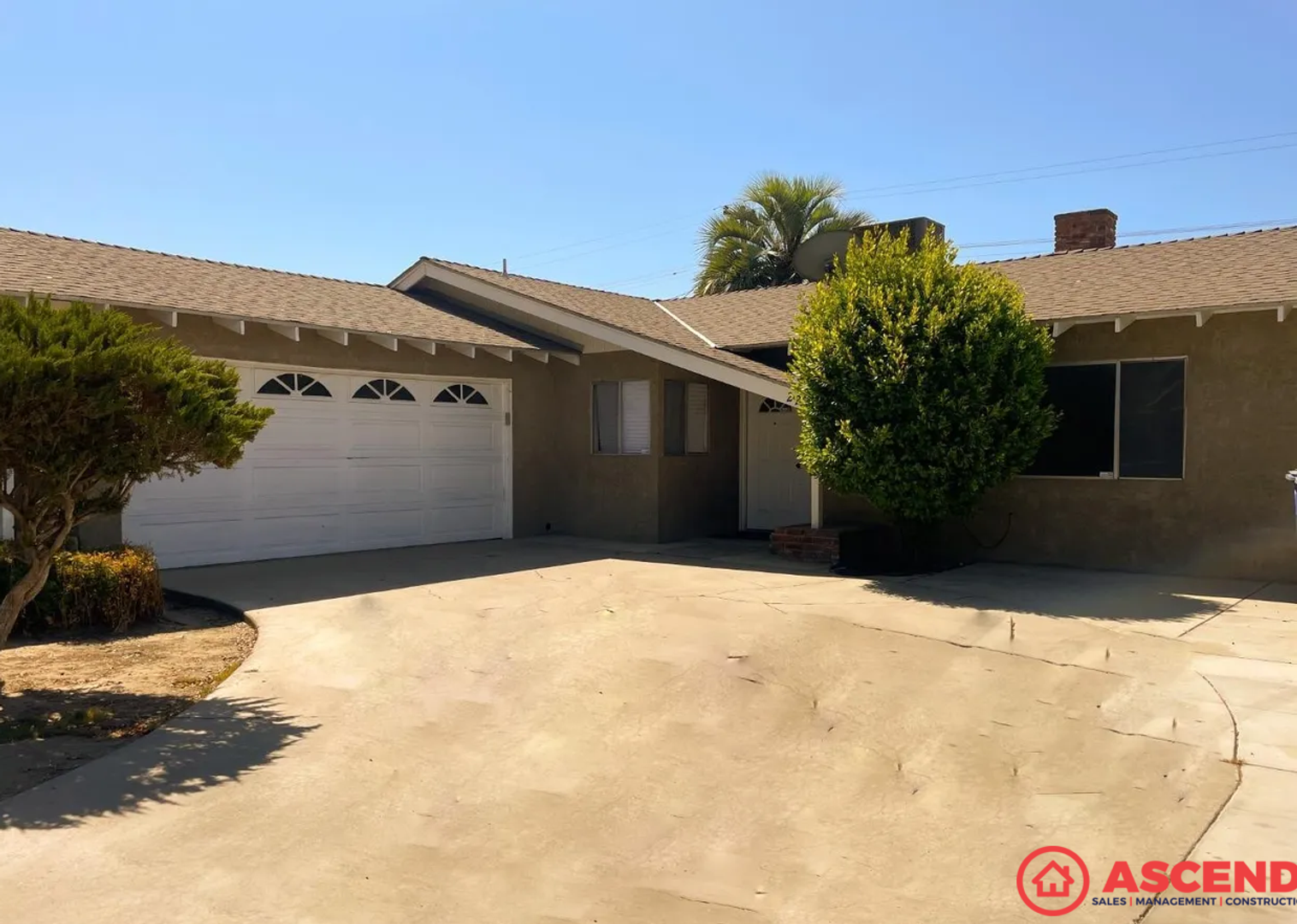 Bakersfield House: 2213 Dayton Ave