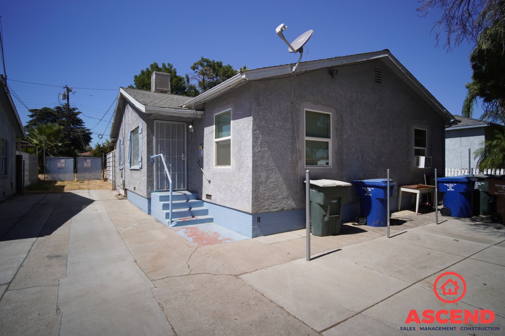 Bakersfield Apartment: 2119 Watson St