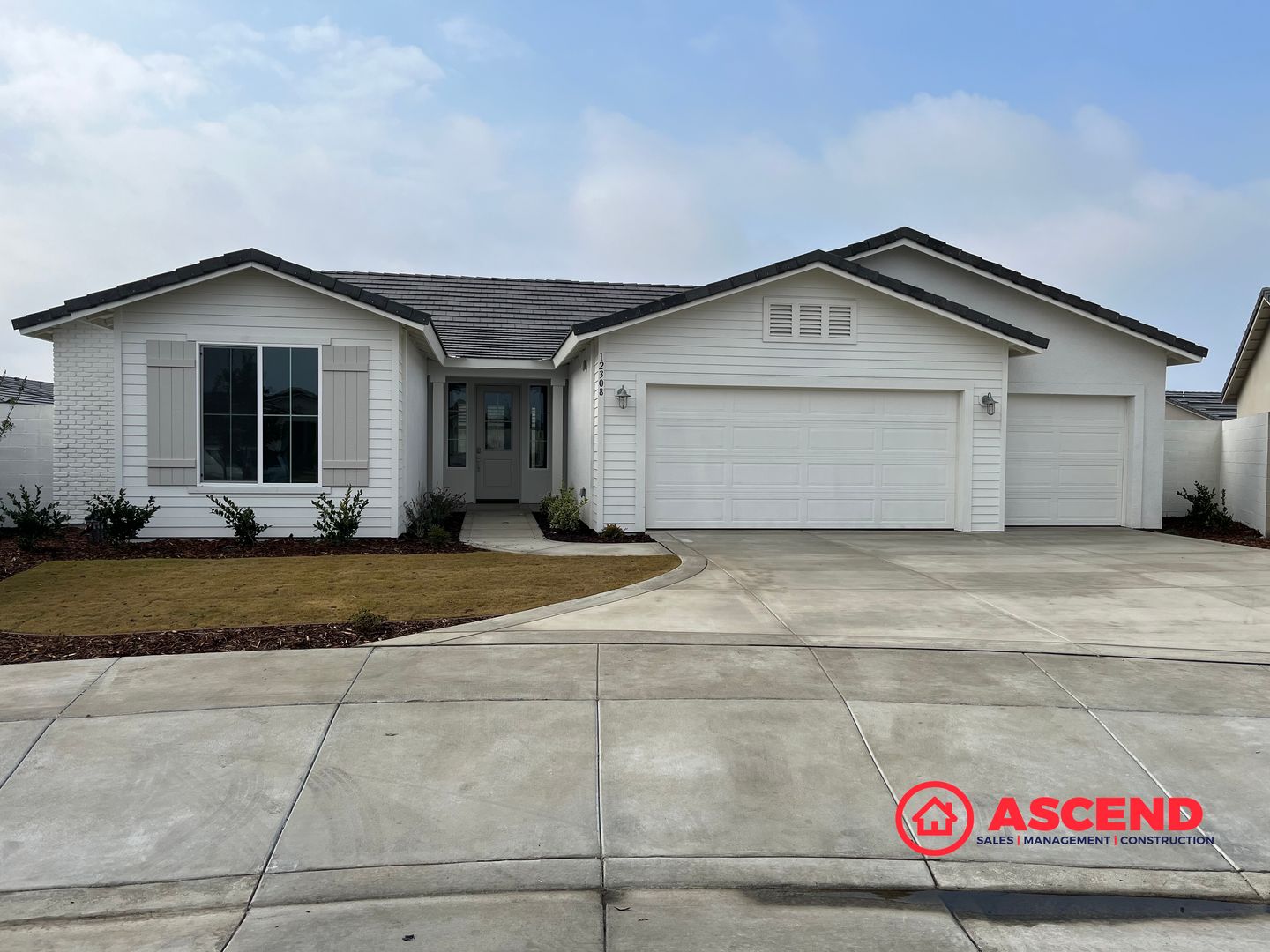 Bakersfield House: 12308 Graham Court