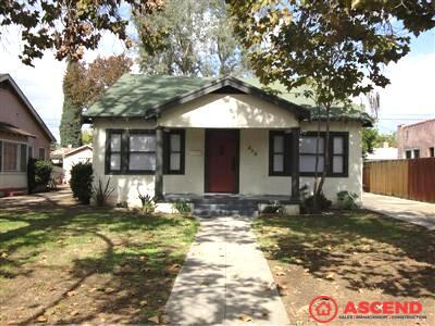 Bakersfield House: 212 Lincoln St.