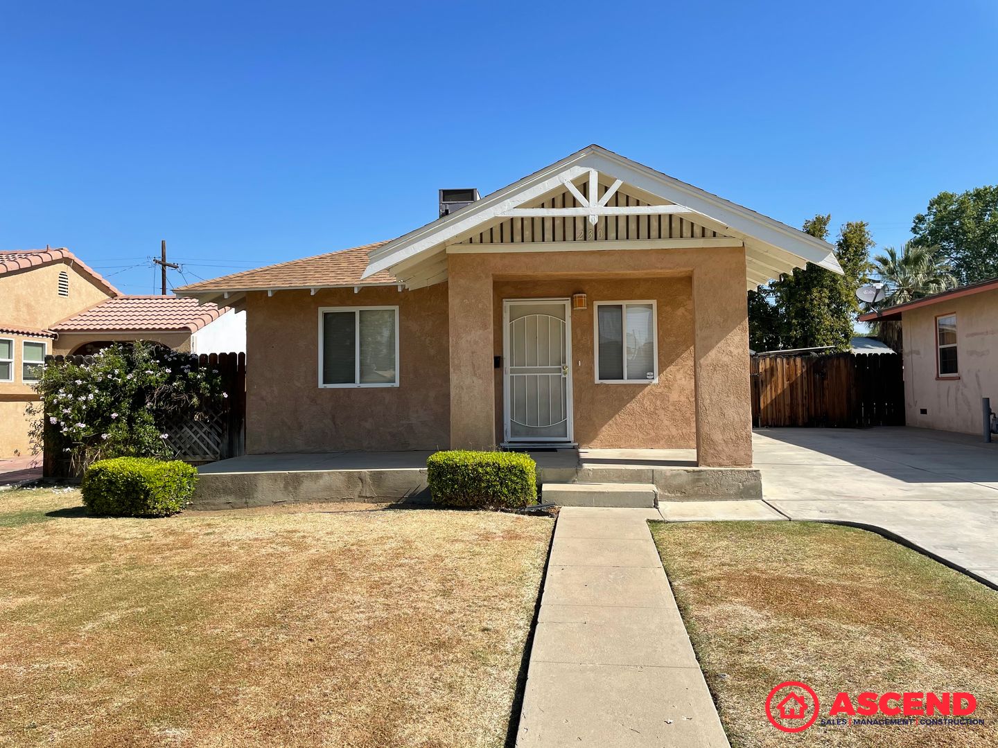 Bakersfield House: 230 Francis St
