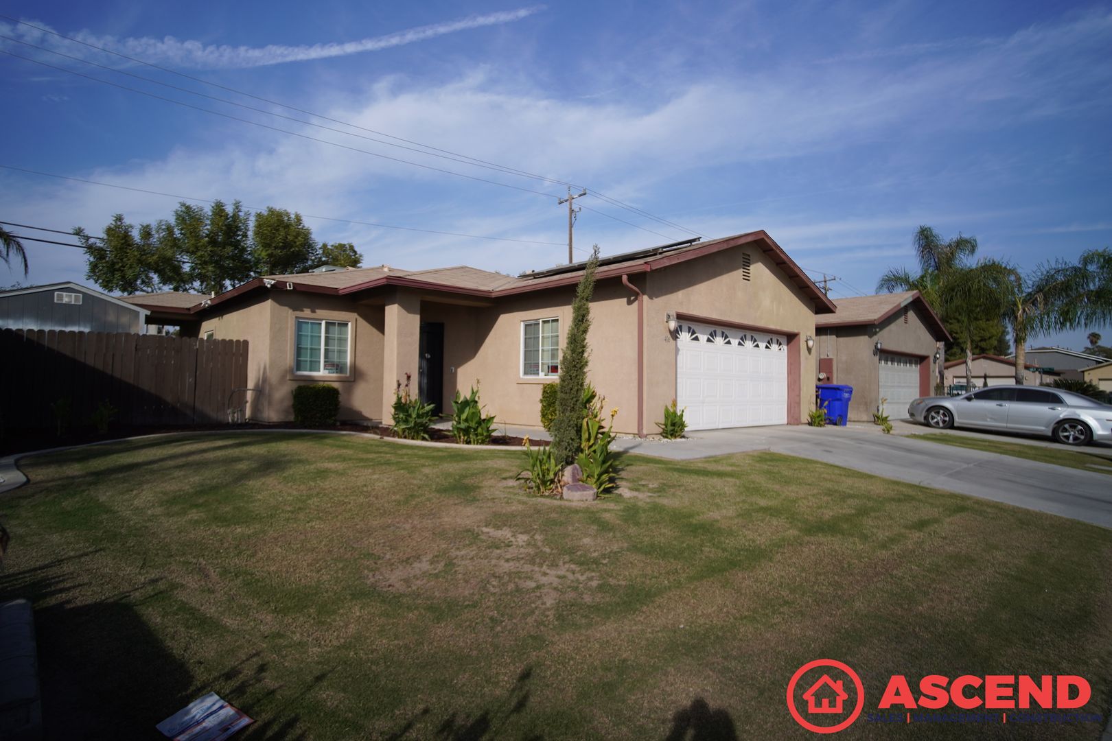 Bakersfield House: 4426 Alta Verde Dr