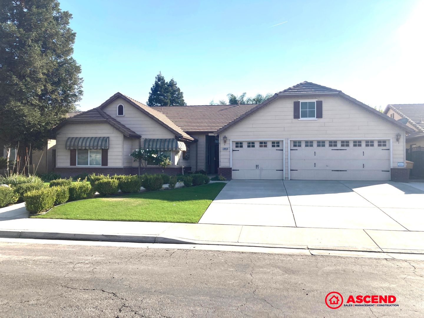 Bakersfield House: 10919 Golden Valley Drive