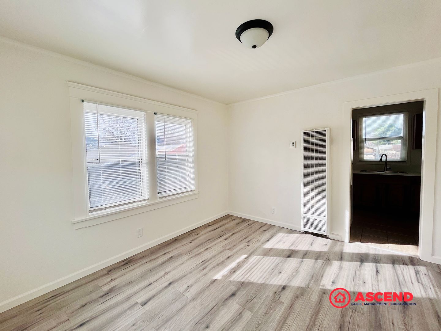 Bakersfield Apartment: Blanche Street