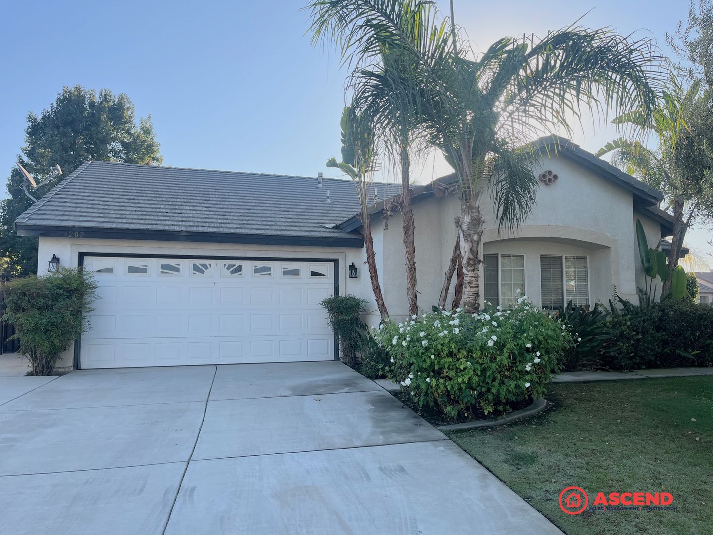 Bakersfield House: 4202 Pacific Grove Court