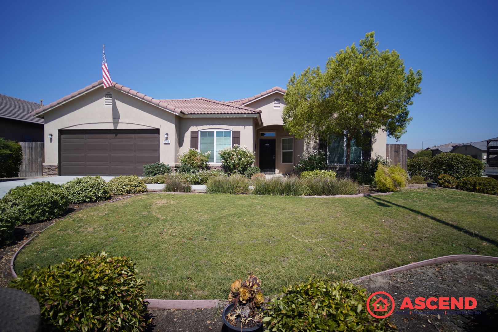 Bakersfield House: 7918 Rhine Dr