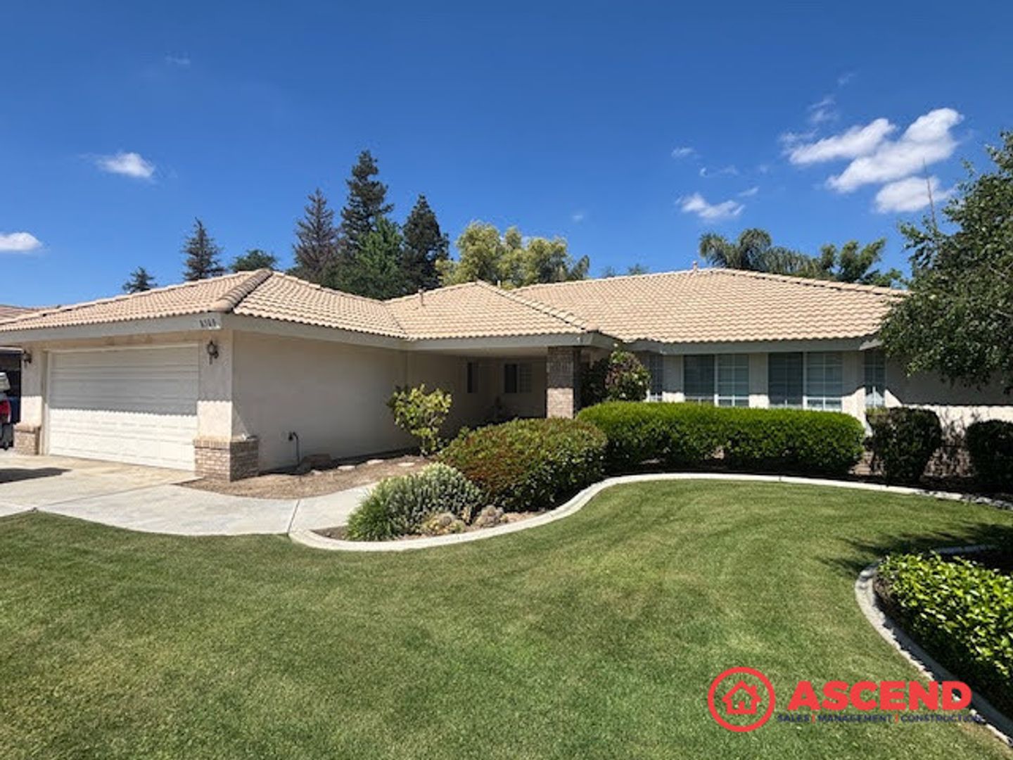 Bakersfield House: 8408 Salix Court