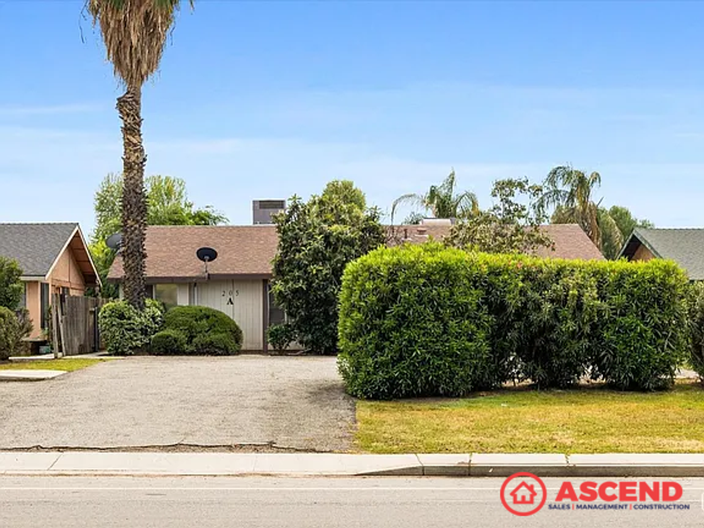 Bakersfield Apartment: 205 Universe Ave