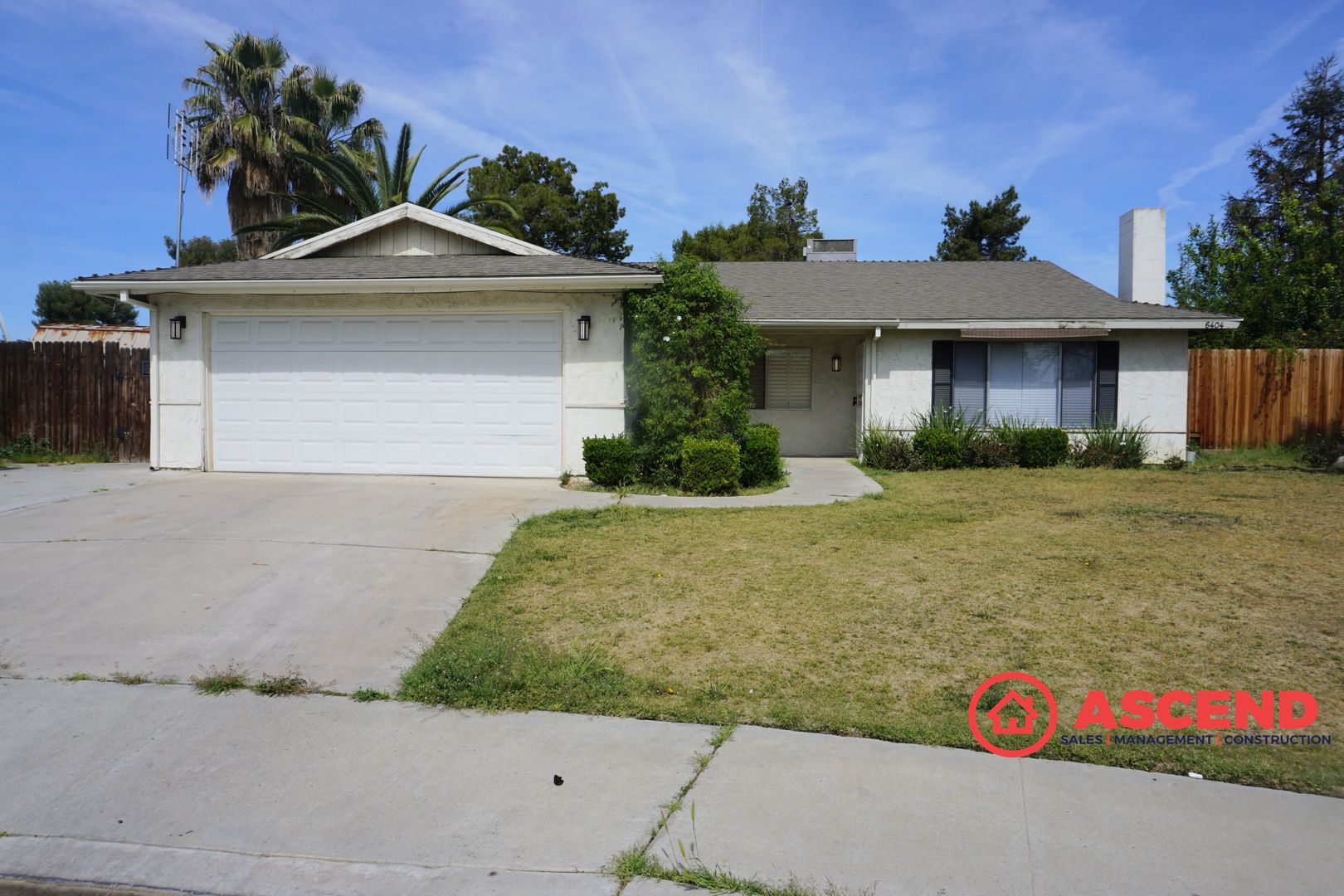 Bakersfield House: 6404 Borage Ct
