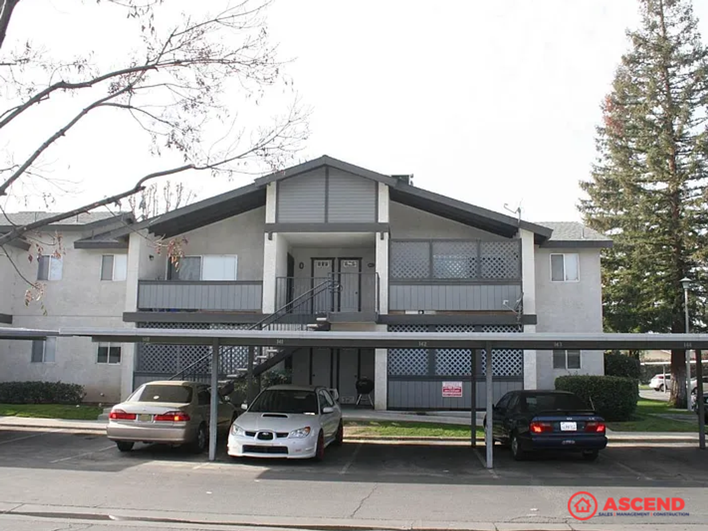 Bakersfield House: 4701 Beechwood #142