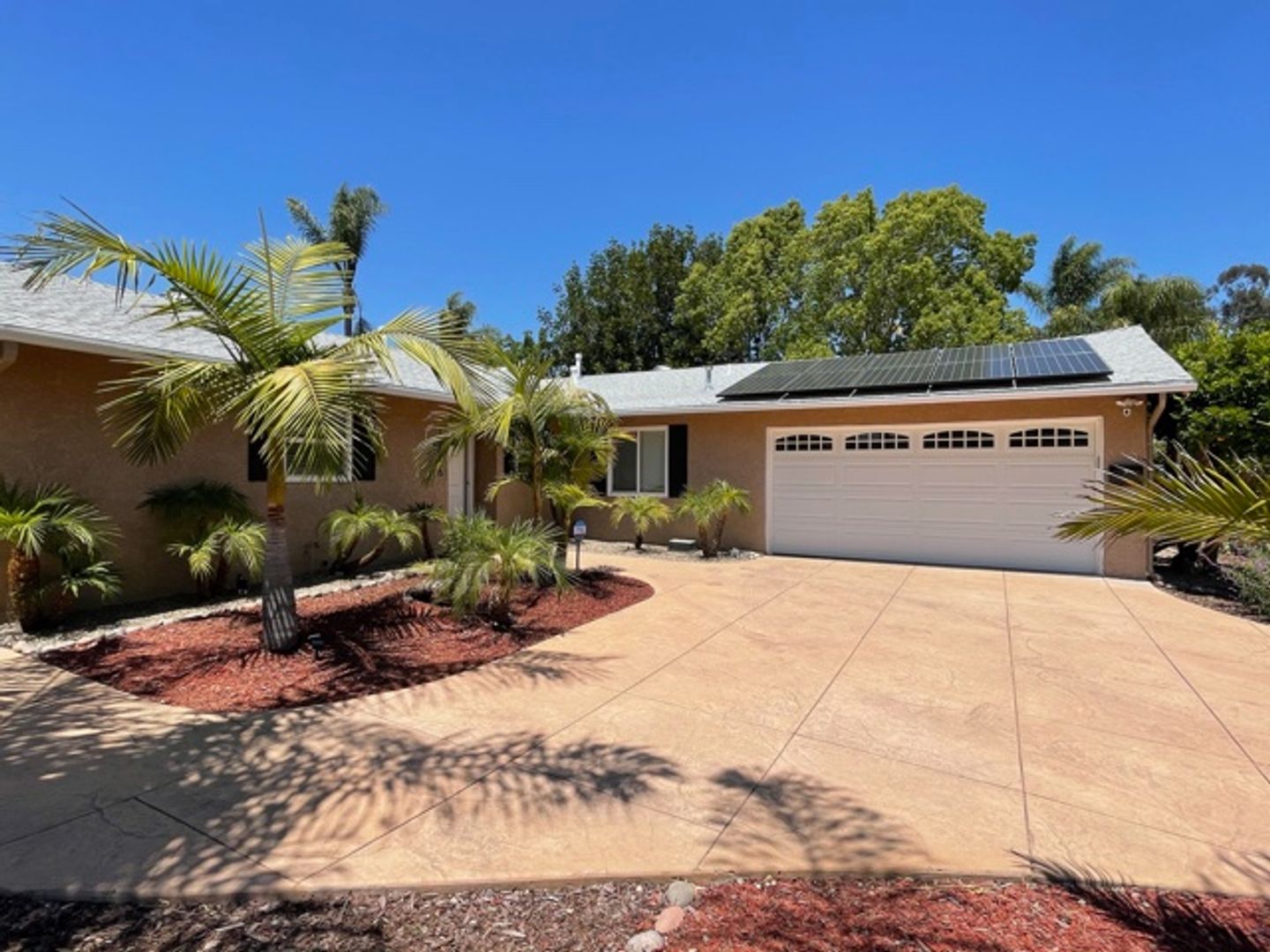 Poway House: 12516 Taunt Road