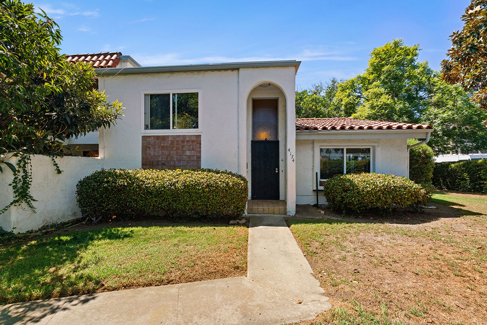 San Diego House: 4174 Genesee Avenue