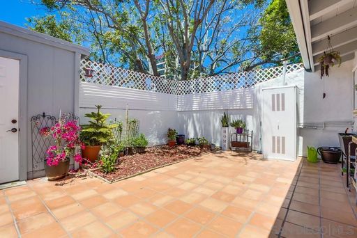 Pacific Bluffs_Beach Close-Excellent Amenities 3Bed 2 Bath Townhome & 2car garage – photo 1