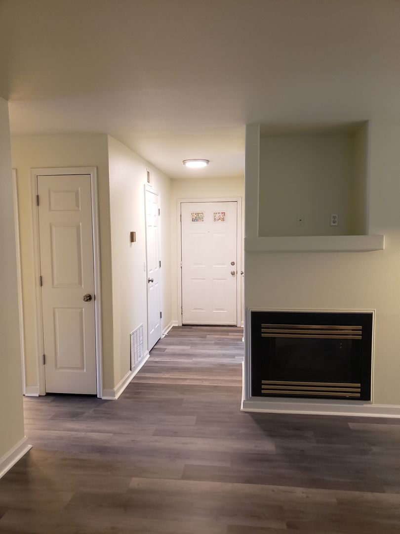 Centennial Apartment: 6600 S. Vine St.