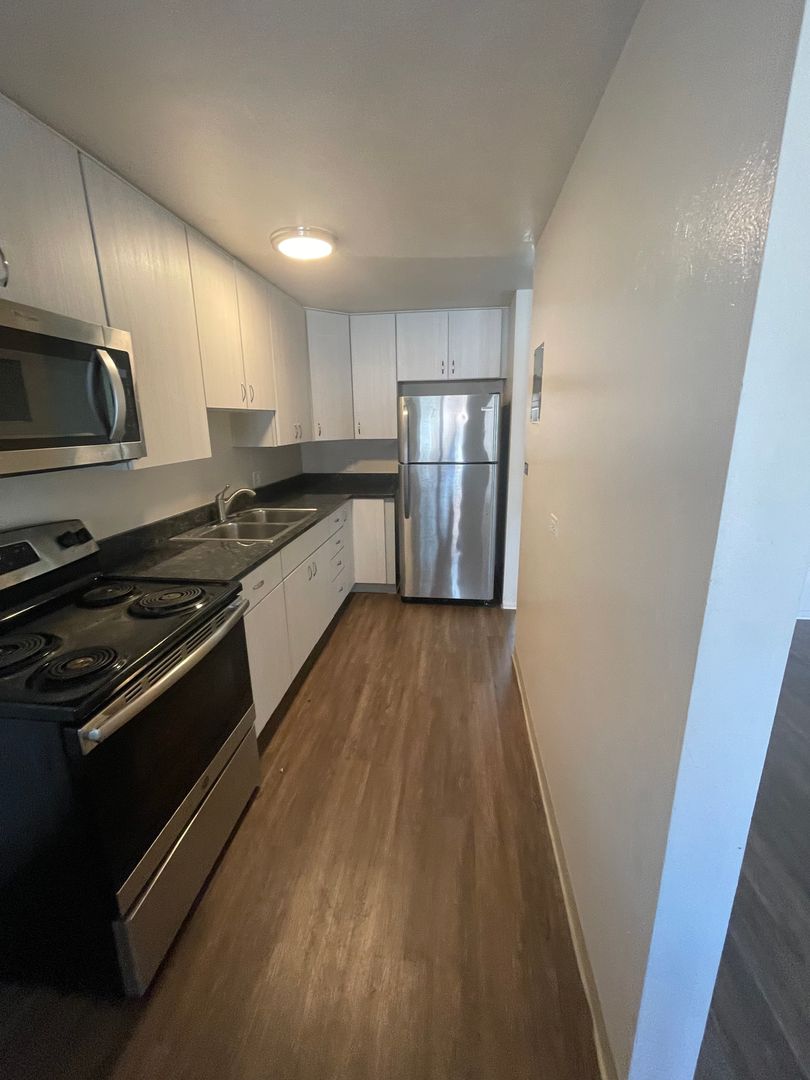 Littleton Apartment: 5532 S Grant St.