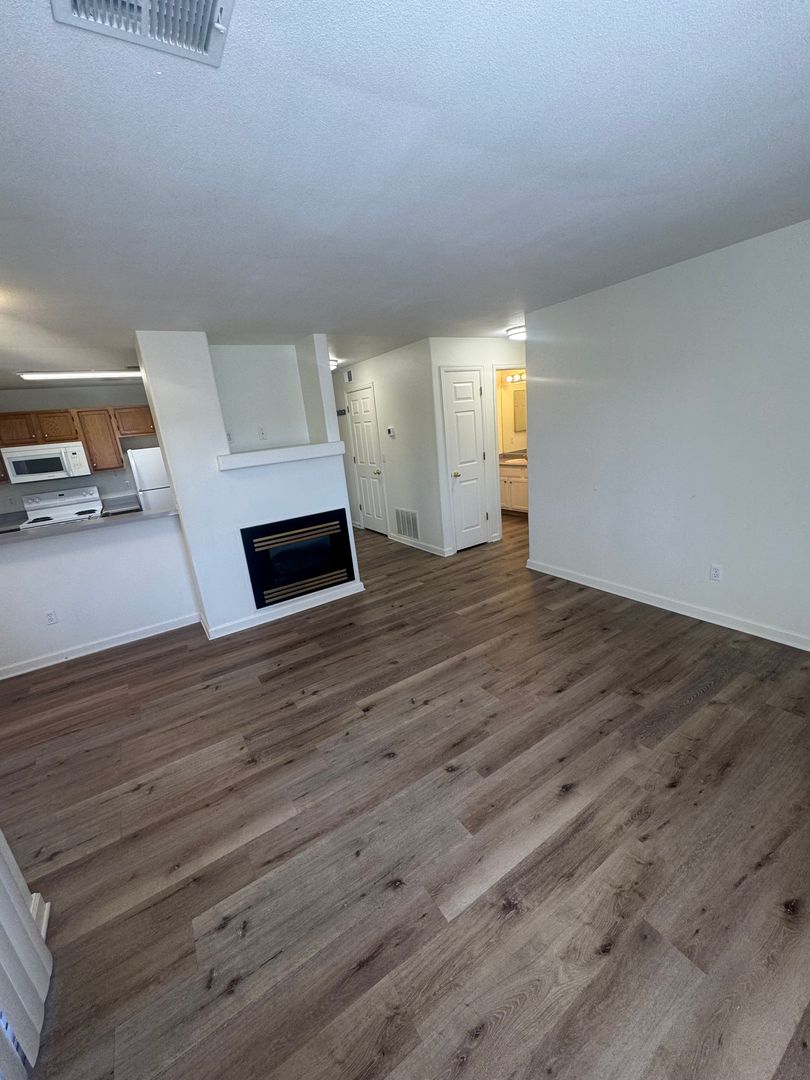 Centennial Apartment: 6600 S. Vine St.