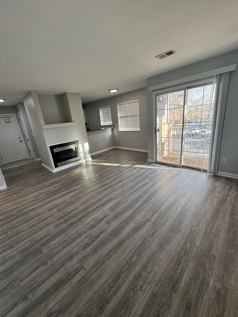 Centennial Apartment: 6600 S. Vine St.