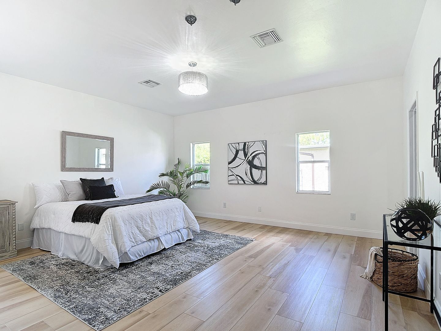 130 16th Ave NE 24 of 58