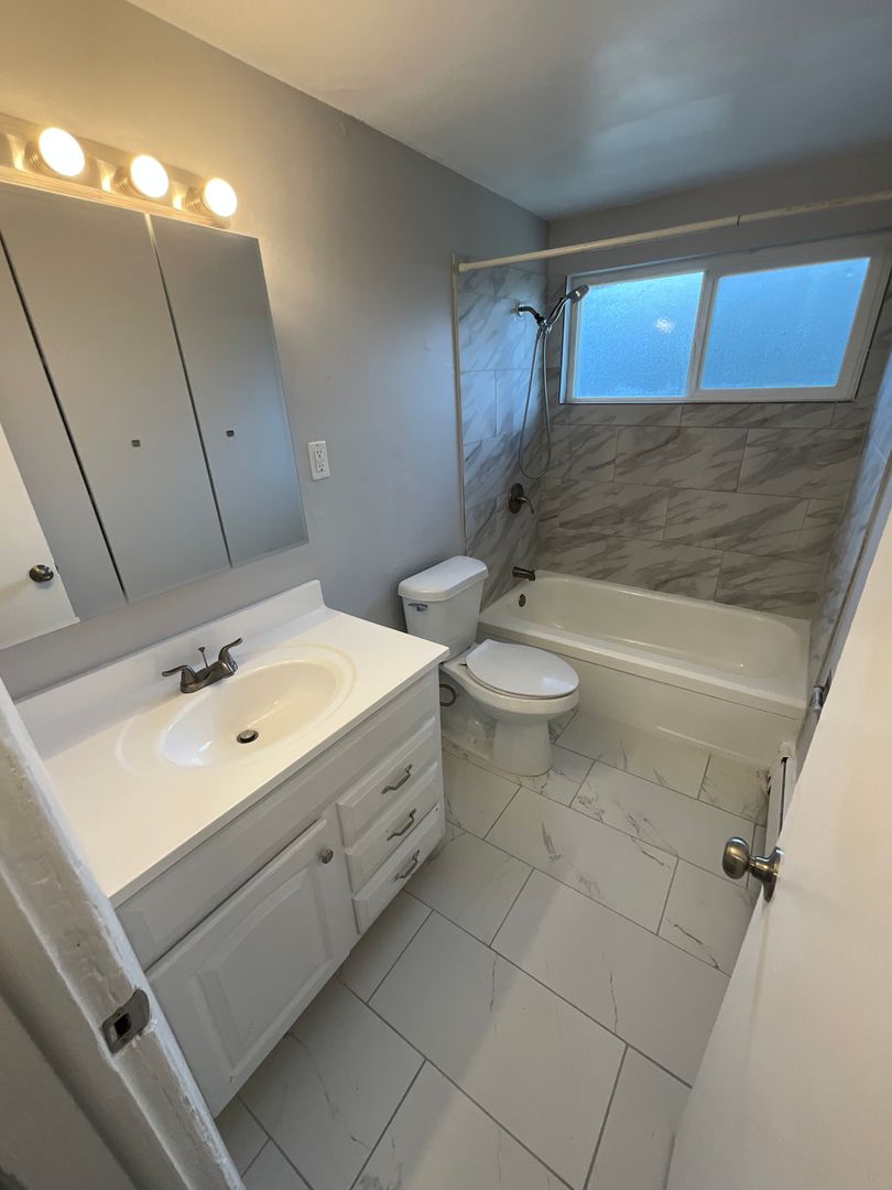 Littleton Apartment: 8307-8347 S. Reed St.