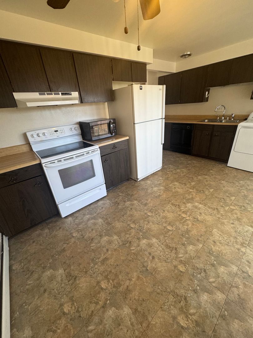 Arvada Apartment: 5093-5099 Dover St.