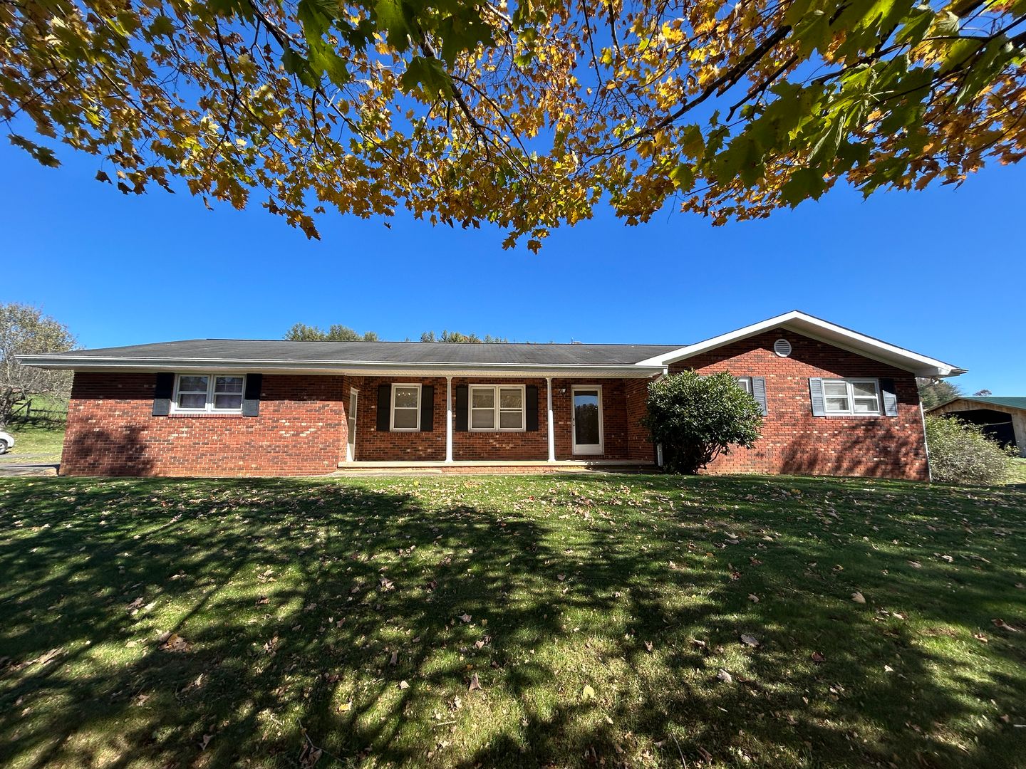 Crumpler House: 1137 Hoke Wagoner Road