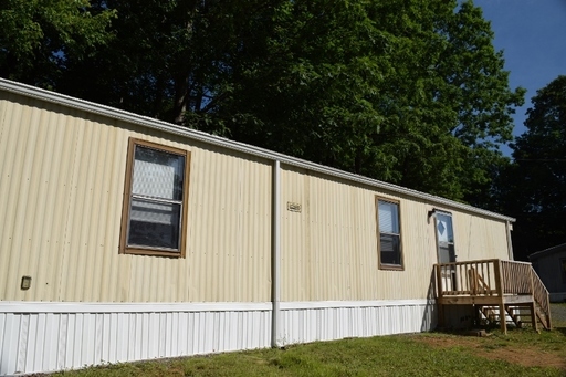 3/2 in The Park at 16 #8; Located in Crumpler