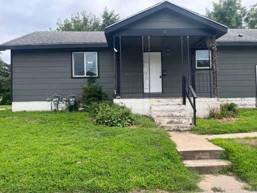 Charming 3 Bedroom 2 Bathroom – photo 1