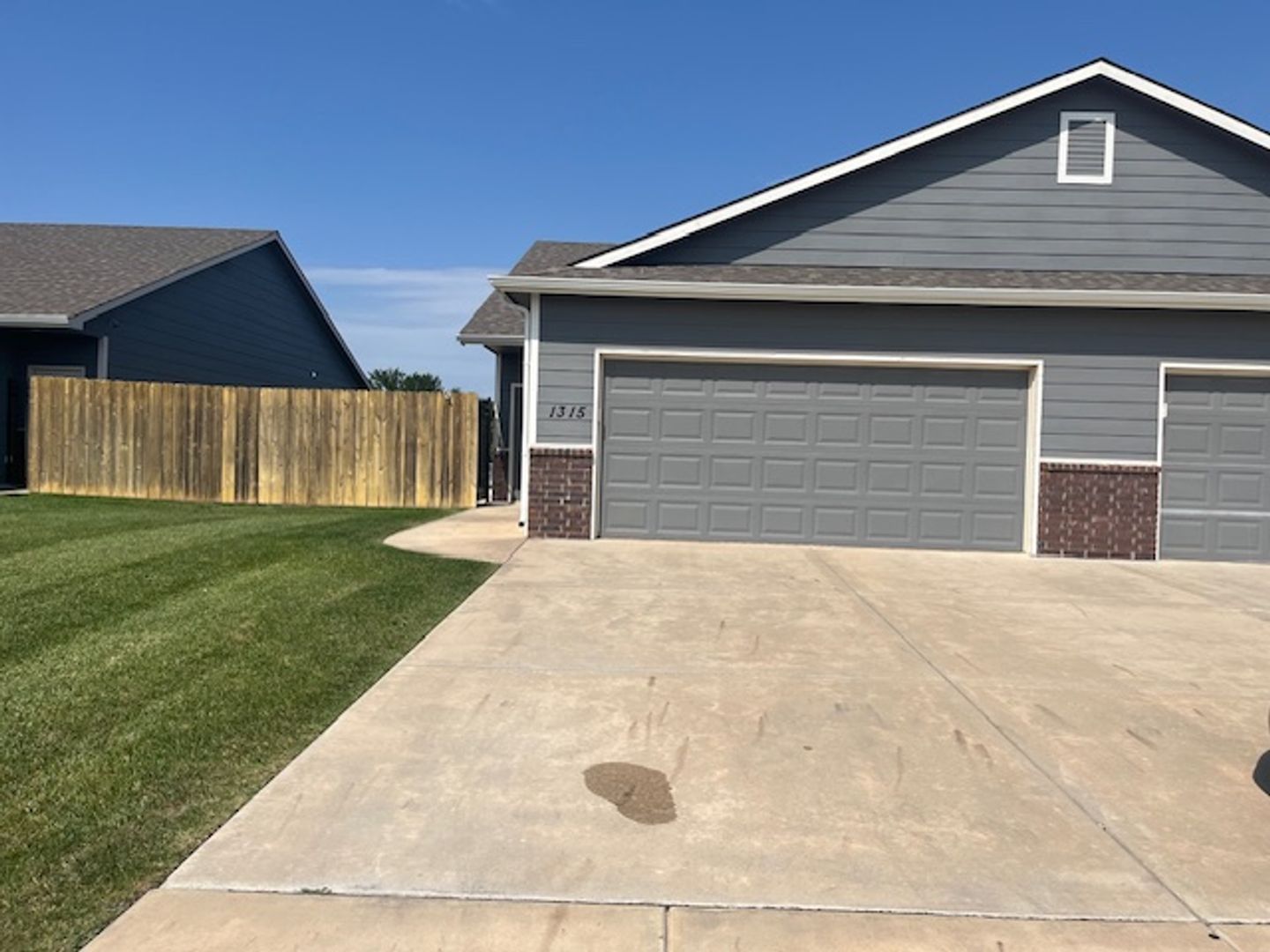 Andover House: 1315 N. Azena St