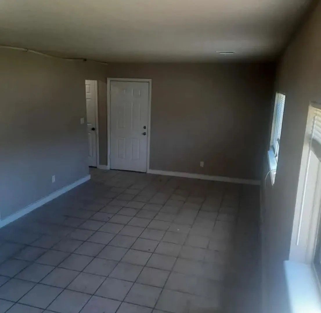 Wichita Apartment: 1750 North Minneapolis Street