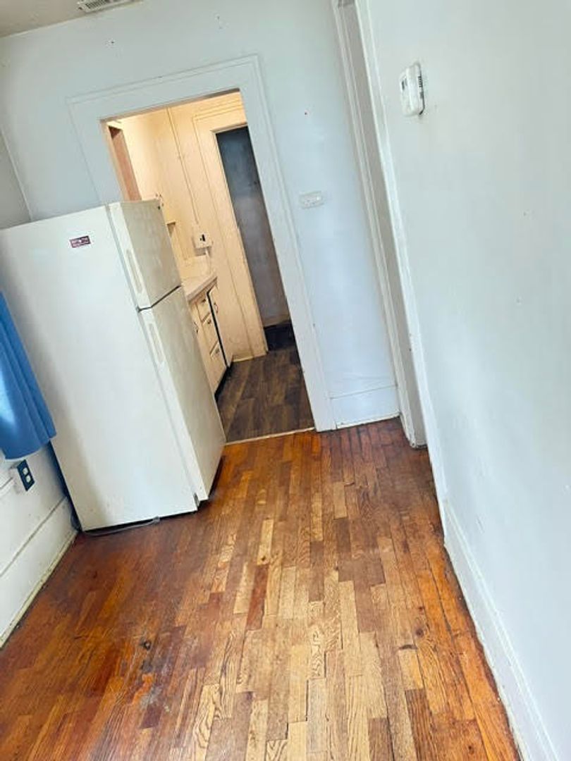 Wichita Apartment: 244 N Vine