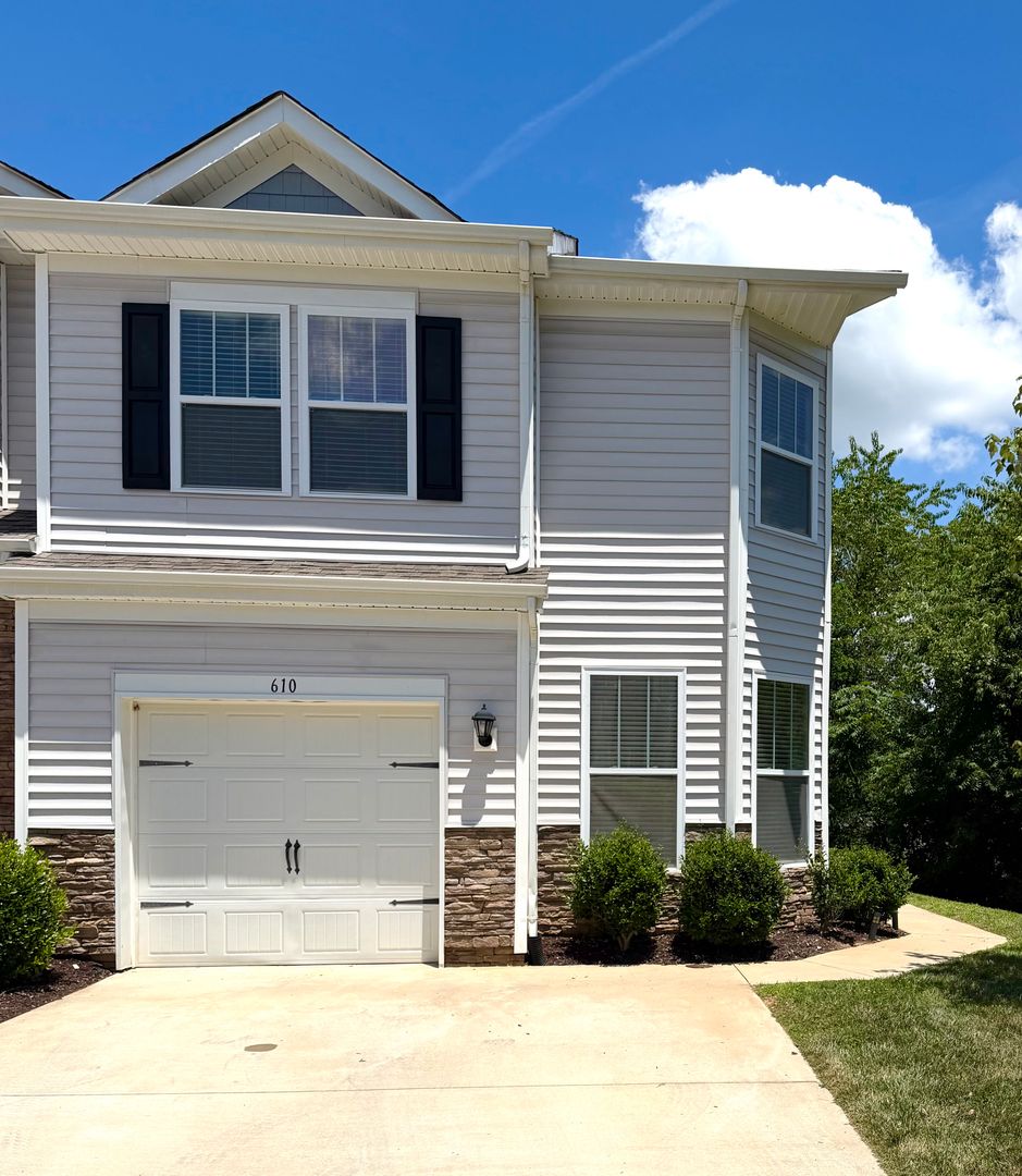 Asheville Townhome: 610 Santa Clara Dr.