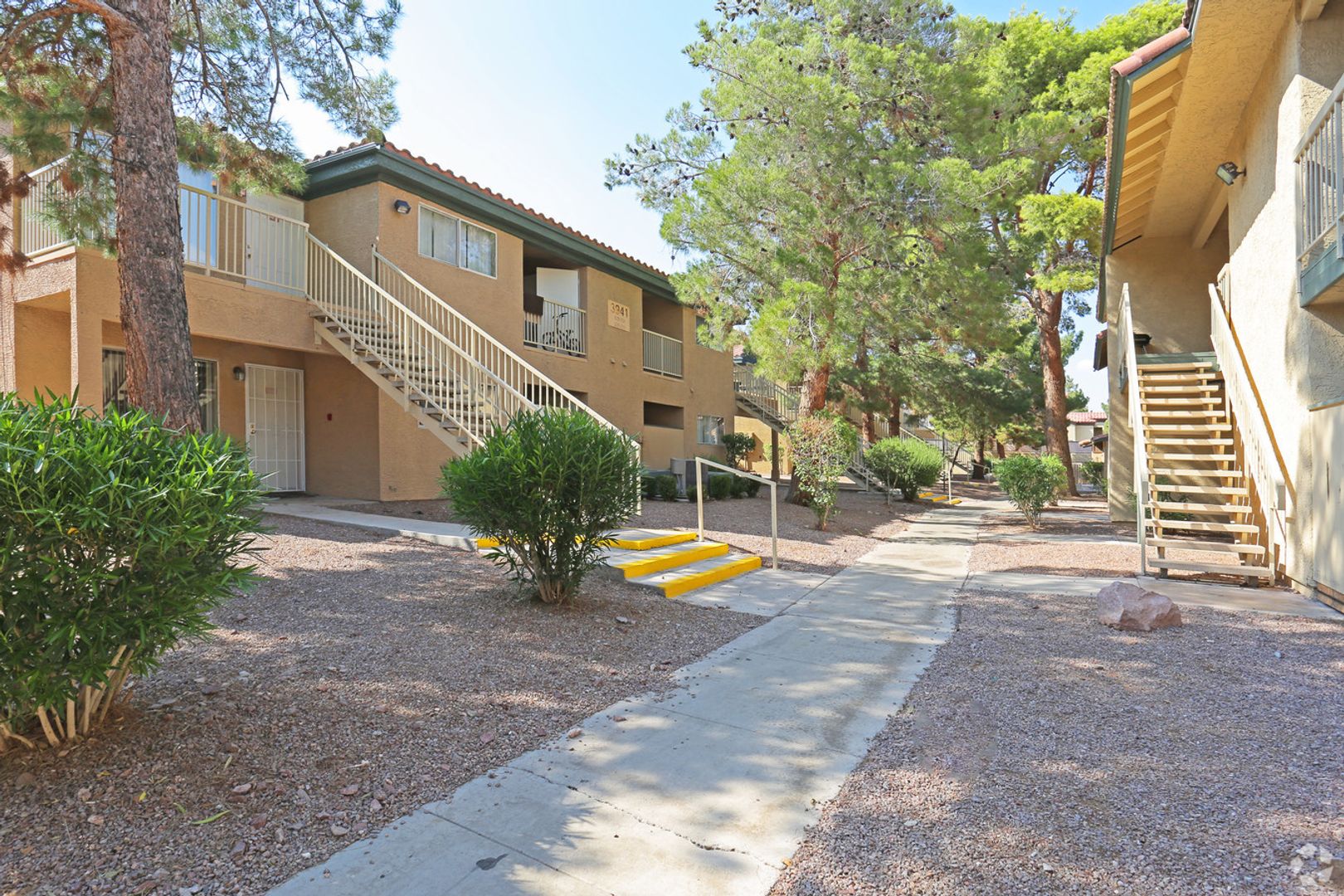 Las Vegas Apartment: 3909 Nellis  Blvd