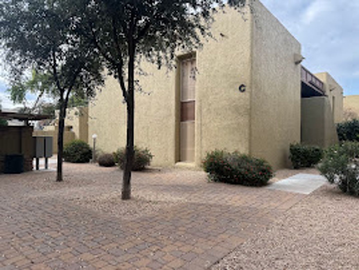 Phoenix Apartment: 1701 W Tuckey Ln.