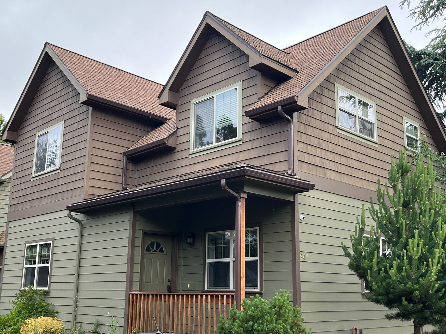 Ashland House: 907 Bellview Ave