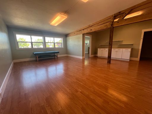 Professional Commercial space suited to offices or wellness facility | Available June