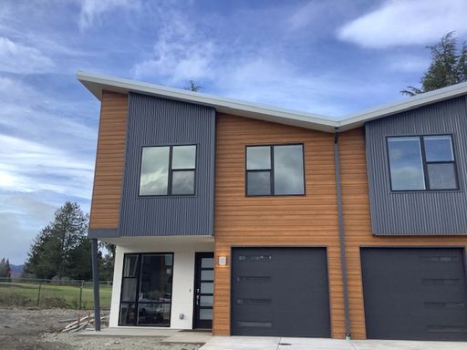 3 bedroom, 2.5 bath duplex at Stewart Meadows Village | Available Mid September – photo 1