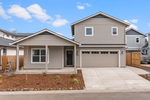 Three bedroom, two bath Talent home | Available October