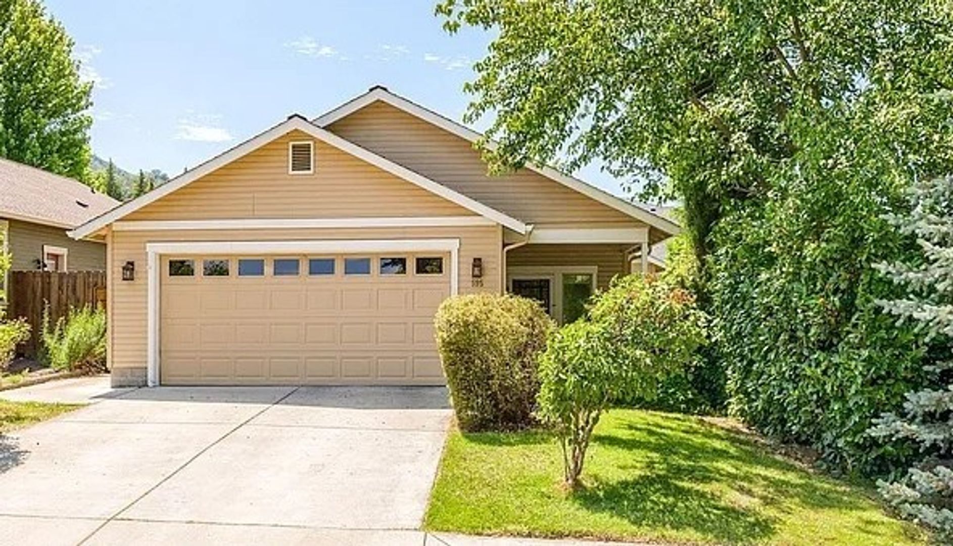 Ashland House: 595 Elizabeth Ave